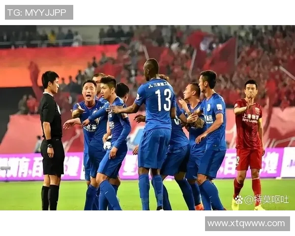 上海足球队的蜕变之路：从地方球队到国际舞台的崛起与挑战