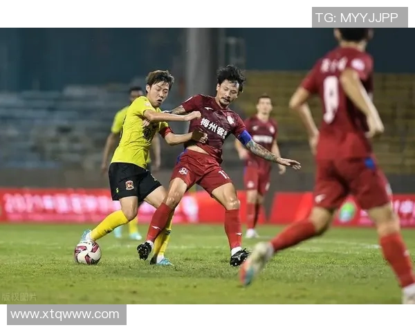 广州网球队凭借76分稳居联赛积分榜首位展现强劲实力 广州网球队凭借76分稳居联赛积分榜首位展现强劲实力